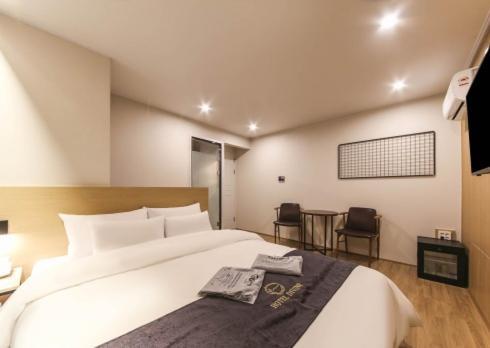 Gwangju Divine Hotel Gwangju Metropolitan City Phòng bức ảnh